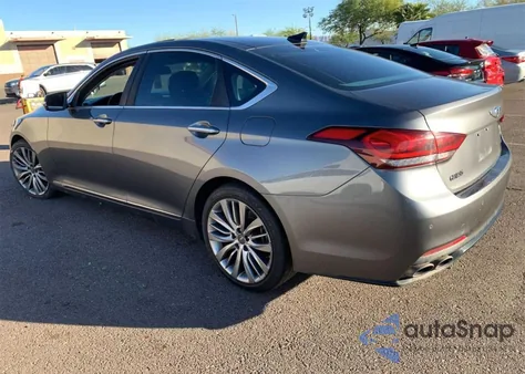 2015 Hyundai Genesis 5.0L z USA, uszkodzony, nr VIN KMHGN4JF9FU069227
